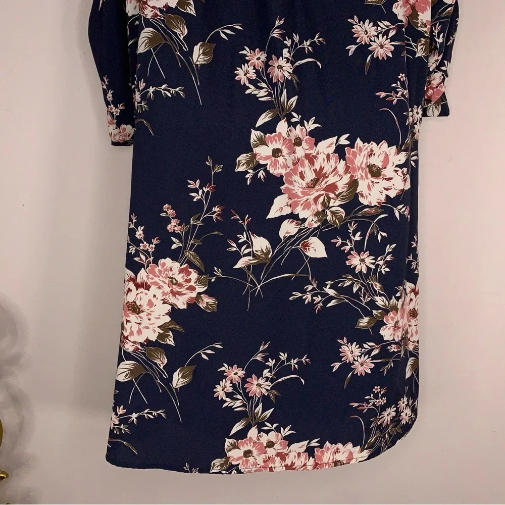 Medium Brixon Ivy Blue Floral Dress Button Front Vneck Pink Floral Print